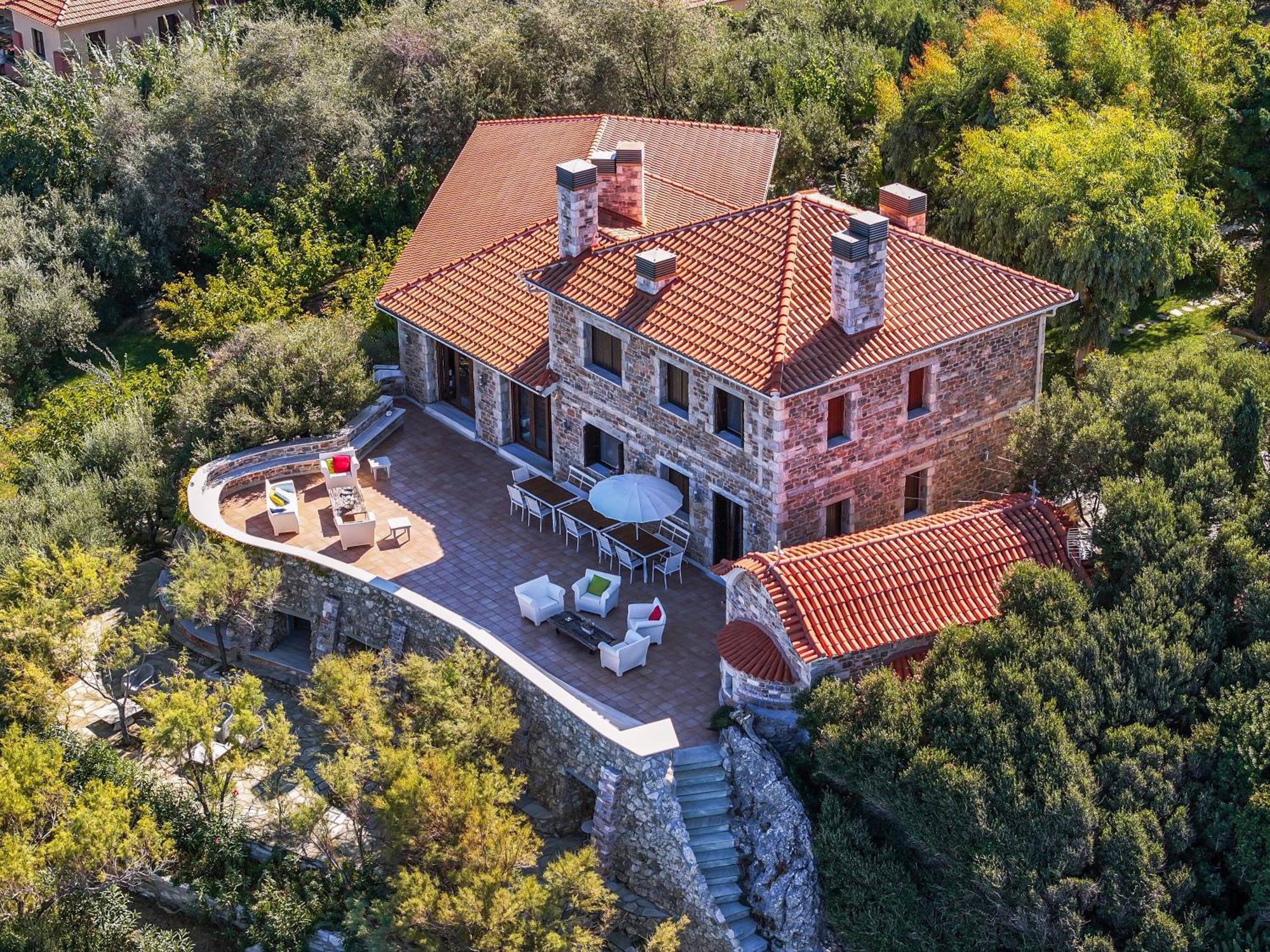 St George's House Potistika